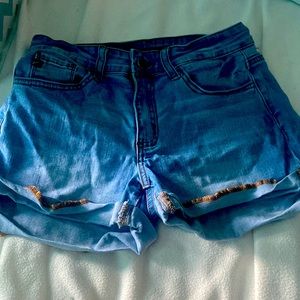 Kancan Jean shorts, medium waist 7/ 27